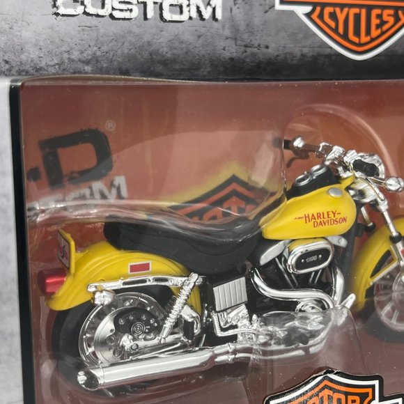 1977 Harley Davidson FXS Low Rider Yellow Series 38 Maisto 1:18 Scale Model - Picture 3 of 9